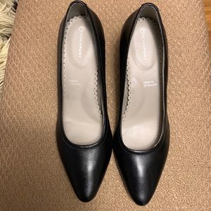 Rockport Black Pumps - Size 8